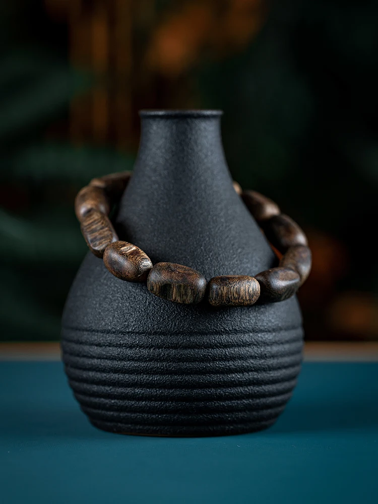 

Submerged Natural Hainan Green Chess Nan Agarwood Bracelet Planting Kyara with Shape Barrel Shaped Bead Female Men Buddha Beads