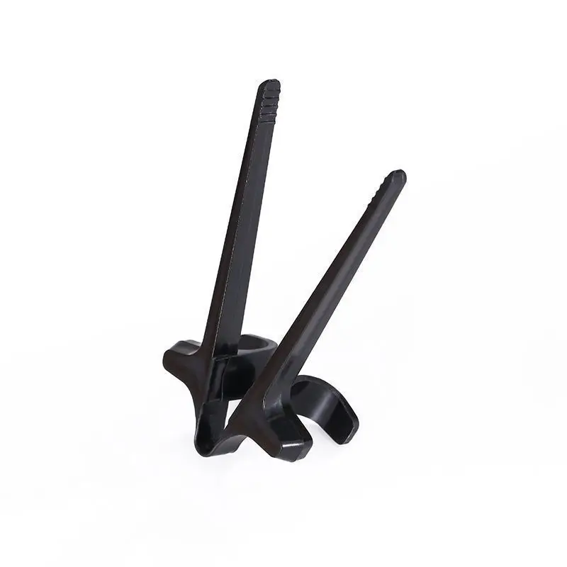 Finger Tongs for Gamers - Snack and Food Assistant Tool