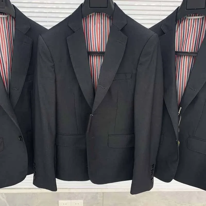 

Luxury Male Suit Jacket Fashion Grey Smart Causal Man Blazer Autunm Winter High Quality Formal Business Men Suit