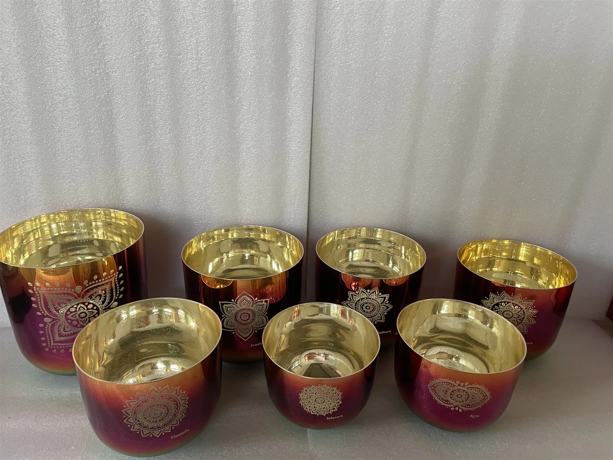 Shinny Mixed Color Crystal Singing Bowl Set 7 Pcs CDEFGAB 3rd Octave ...