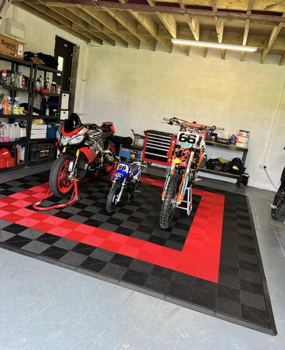 

Rigid Modular Colorful Interlocking Garage Floor Tiles Industrial Plastic Garage Flooring Mats For Car Detailing Shop Workshop