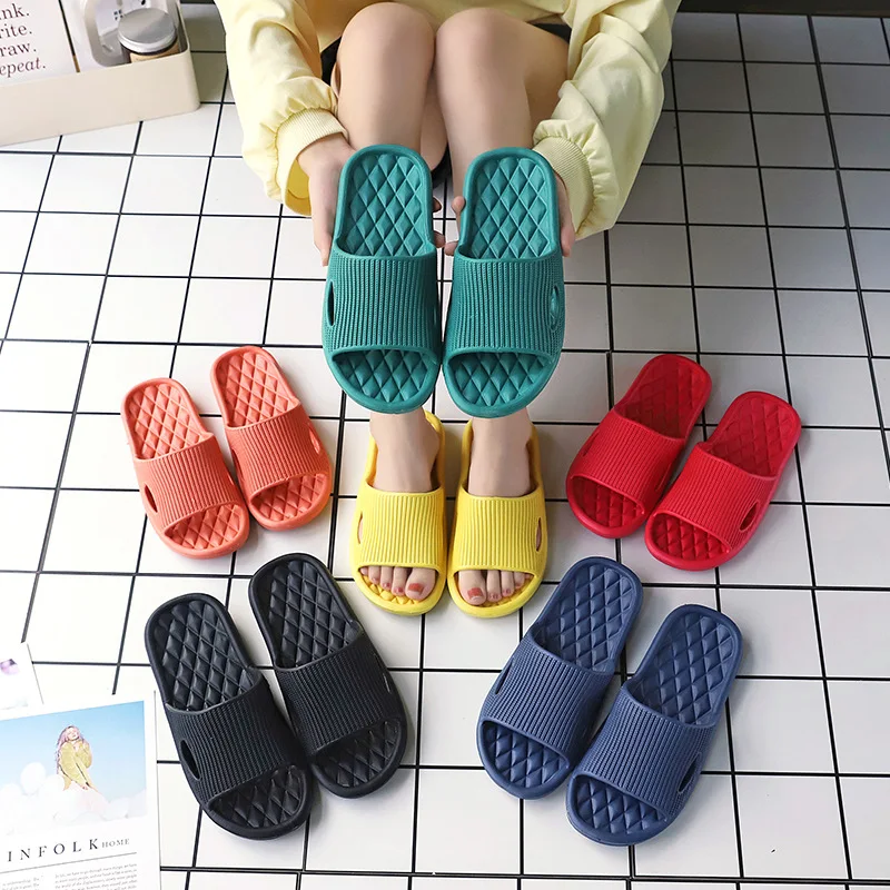 

2023 New Slipper Women Summer Indoor Home Thickened Home Home Bath Comfortable Summer Men Slipper chaussure femme