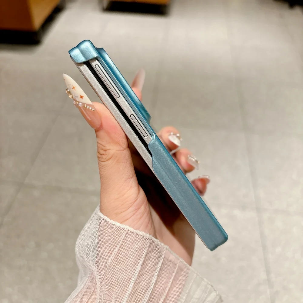 Metallic Paint Phone Case with Hinge Skin Feel and Dual-Axis Shockproof Bumper