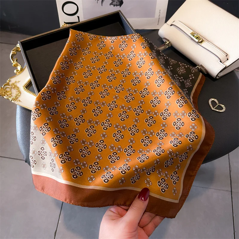 Luxus Druck Schal Quadrat Schal für Frauen Satin Mode Wraps Halstuch Weibliche Haar Bands Band Stirnband Bandana 70X70CM – Detail 6