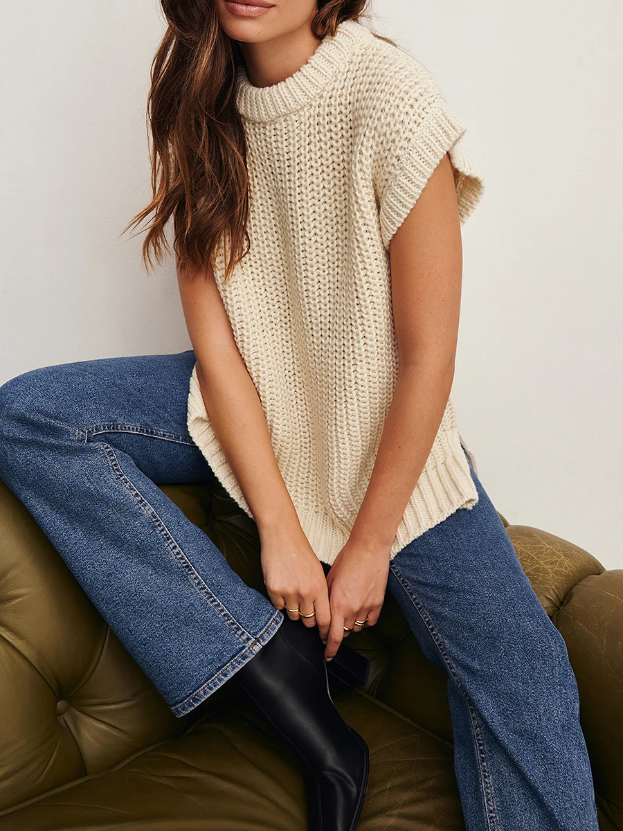 

Women Y2k Knit Sweater Vest Gothic Skull Sleeveless Knit Tank Top Aesthetic Harajuku Stripe Oversized Knitwear Vest
