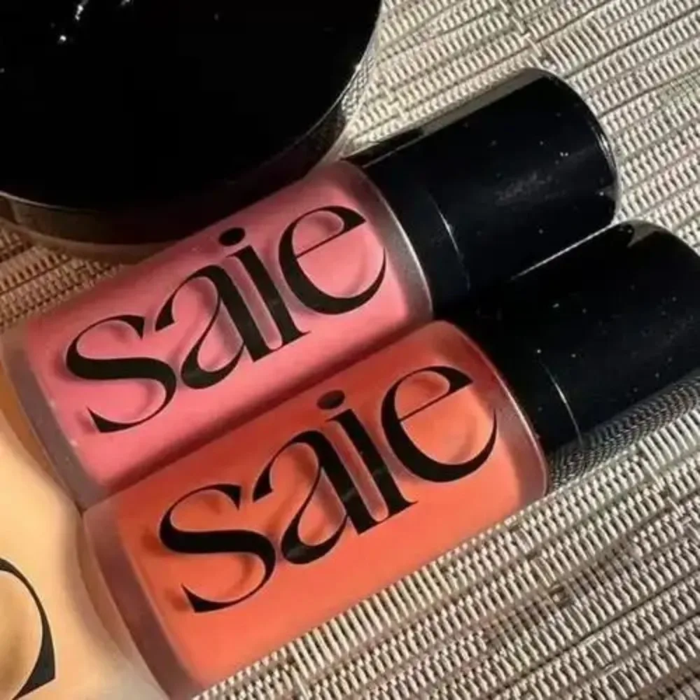 Saie Liquid Blush Highlighter Contouring Illuminating Shimmer Powder Quick-drying Non-sticky Natural Facial Makeup Soft Texture 2 Saie Liquid Blush Highlighter Contouring Illuminating Shimmer Powder Quick-drying Non-sticky Natural Facial Makeup Soft Texture - Image 2