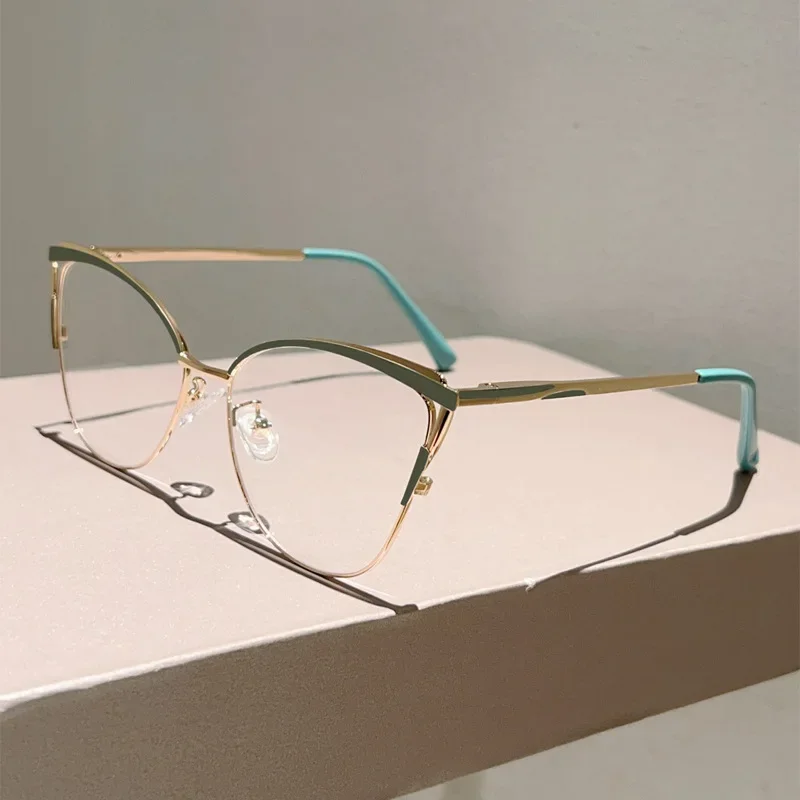 Modische, ultraleichte Cat-Eye-Anti-Blaulicht-Brille mit Metallrahmen und hochauflösenden flachen Gläsern für Männer und Frauen – Detail 10