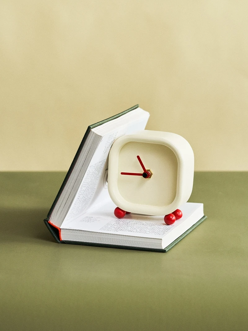 

Desktop Clock Designer Home Decoration Cute Wood Living Room Bedroom Desktop Decoration Table Watch Desk Clock
