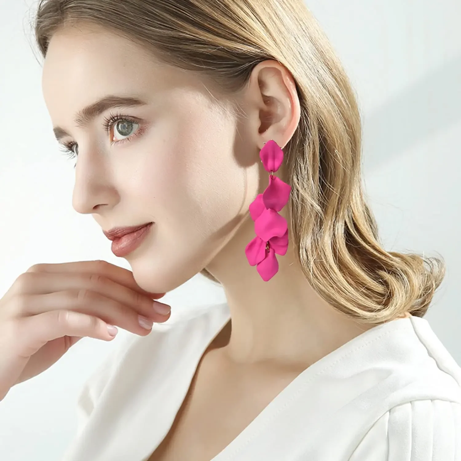 

2023 DeepPink Long Acrylic Rose Petal Earrings Dangle Exaggerated Flower Earrings Drop Floral Tassel Earrings for Women