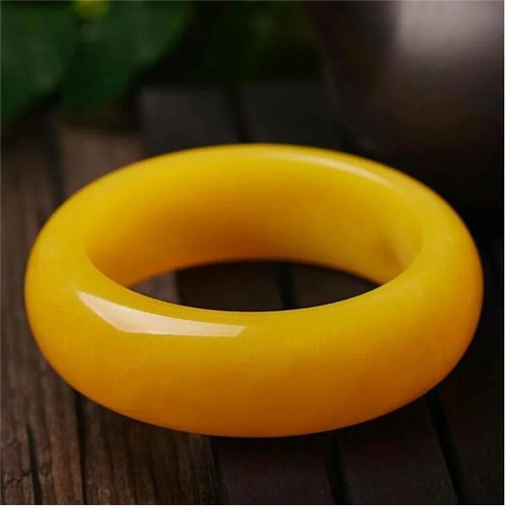 

Браслет из натурального куриного масла желтого цвета