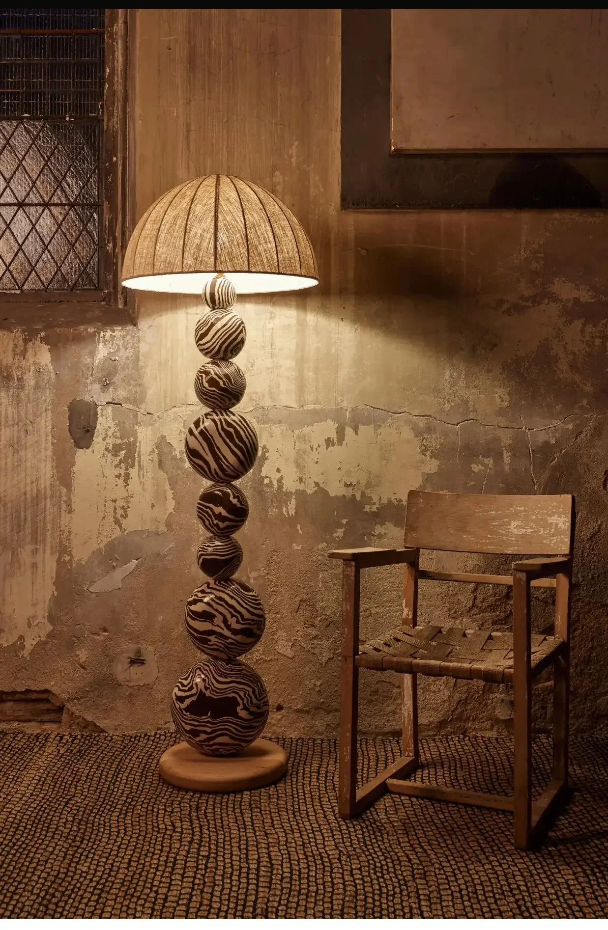 Art Ball Lamp in Living Room