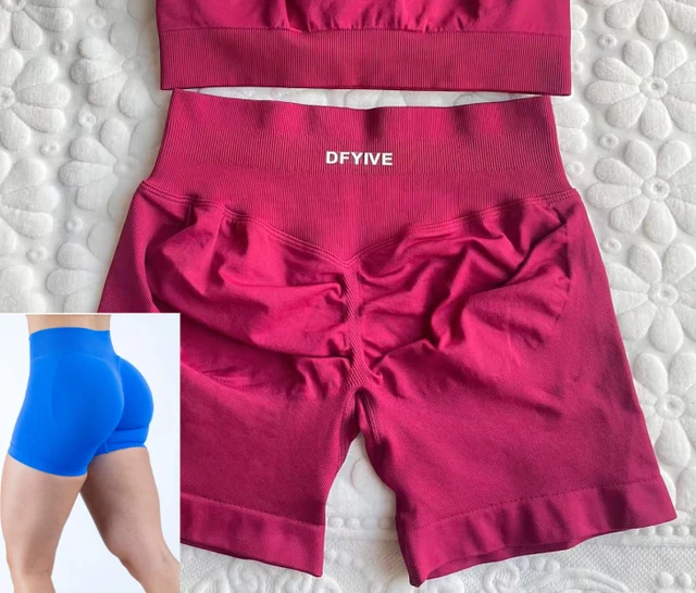 DFYIVE high stretch yoga shorts with low waist, pleating and hip lifting, seamless three part shorts for sports and fitness wear