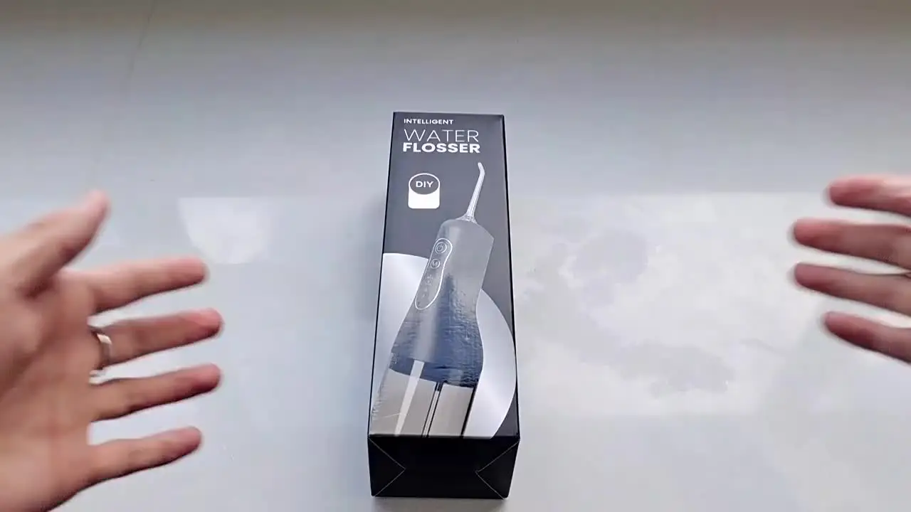 Портативный ирригатор для полости рта перезаряжаемый USB-струйный 4 режима