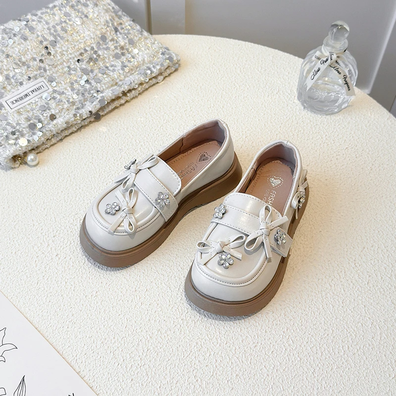 Leather Mary Jane Shoes for Girls with Floral Bow