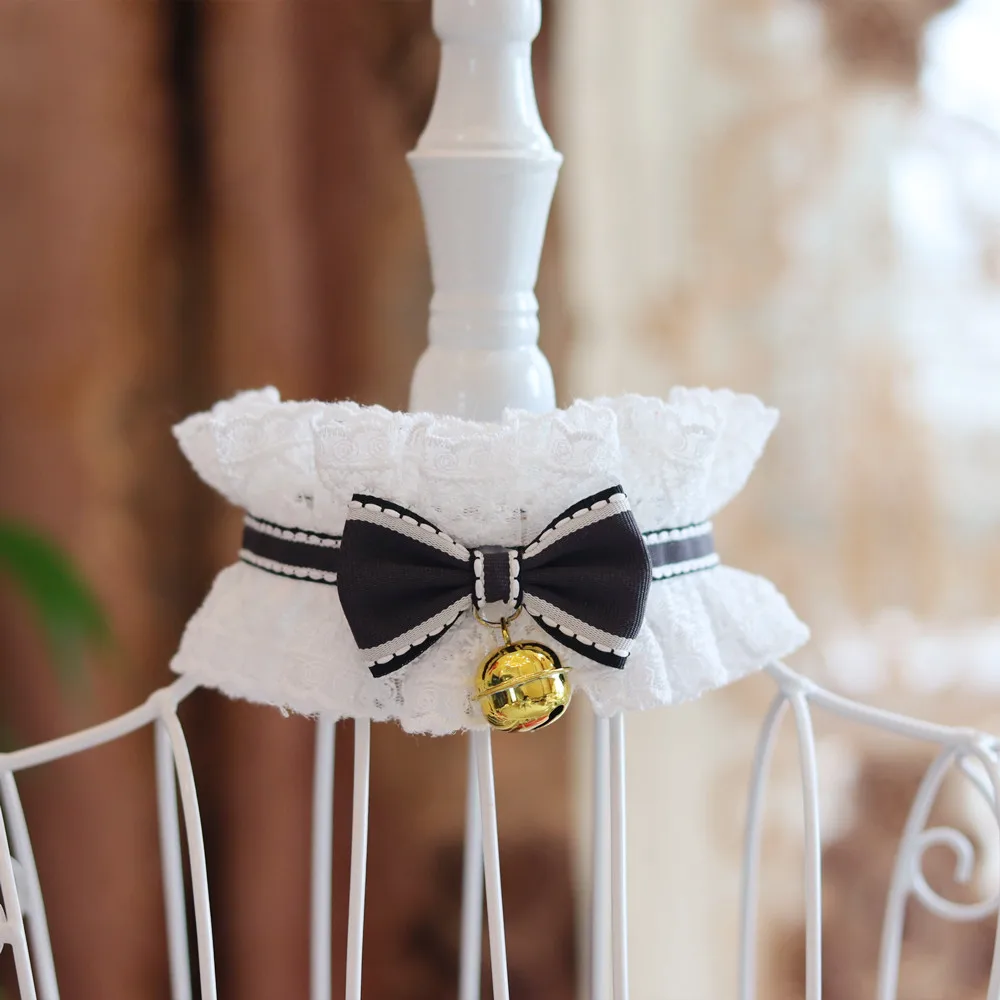 Title 23, Elegant Bow Collar for Cats Christmas with Bell...