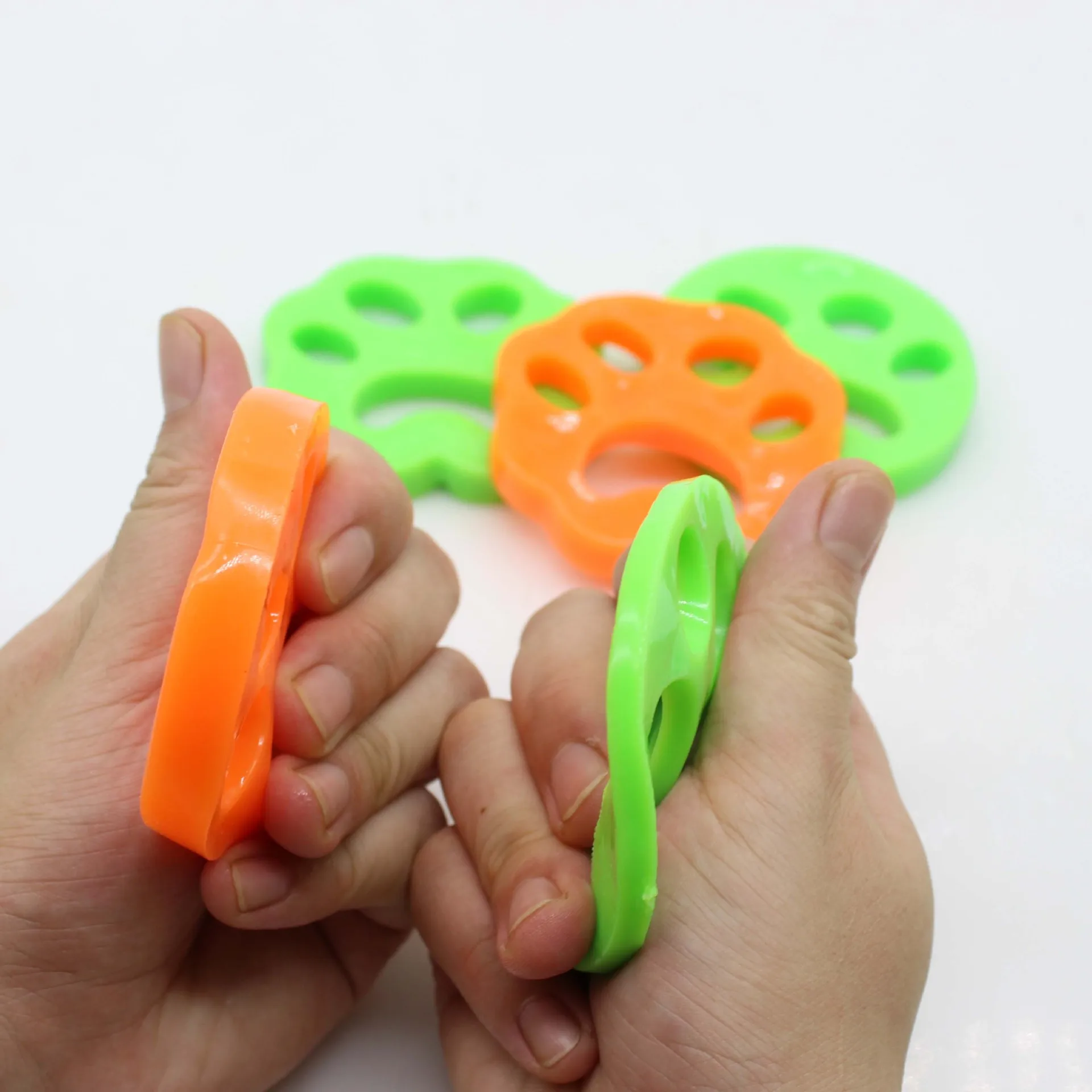 

4PCS Pet Hair Remover Washing Machine Dryer Hair Catcher Reusable Cat Dog Fur Clothing Bedding Lint Hair Remover for Laundry