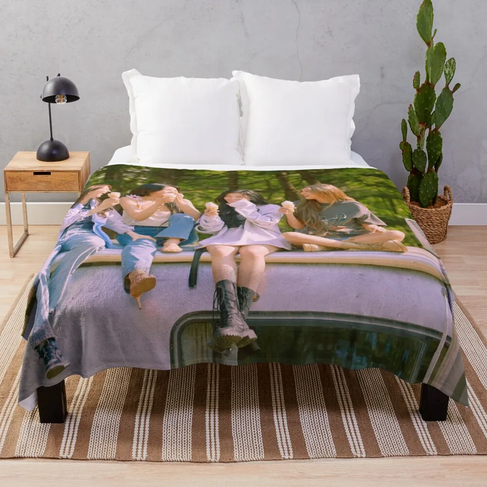 

MAMAMOO GROUP - Where Are WeThrow Blanket Hairy Blankets Stuffed Blankets