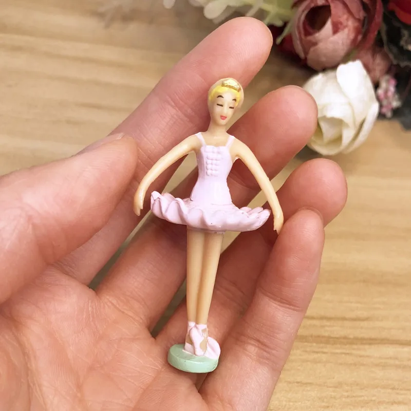Music Box DIY Ballerina with Three Rotating Magnets with Flexible Rotating Shaft Birthday Gifts Women Music Home Decor Carousel Music Box
