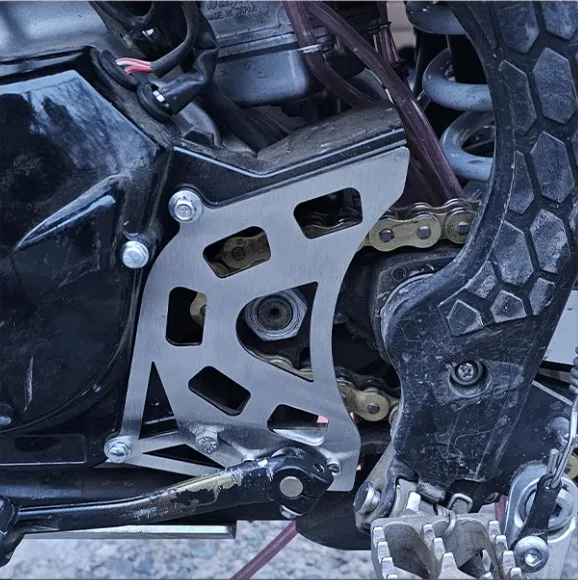 

Motorcycle For Loncin MT250 kayo KT250 Hengjian 2 stroke DT230 Front Chain Sprocket Cover Chain Guard Protector Accessories