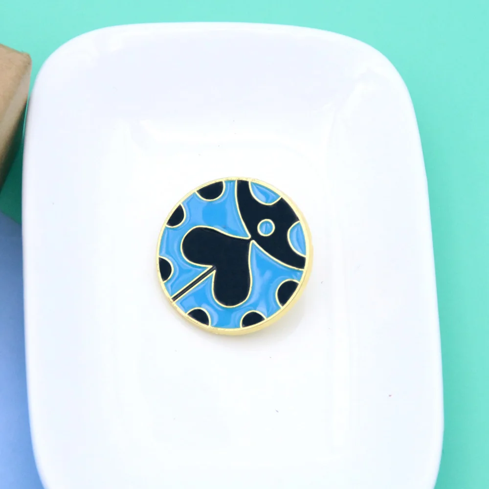 Jojos Bizarre Adventure Giorno Giovanna Symbol Enamel Pin Give Life LadyBug Brooch Hirohiko Araki Manga Fans Cool Collection