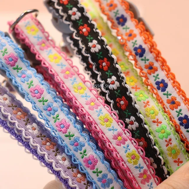 Exquisite Floral Embroidered Cat Collars Adjustable And Durable Pet Collars Cat Supplies Cute Lace Collar With Bell Perfect 2