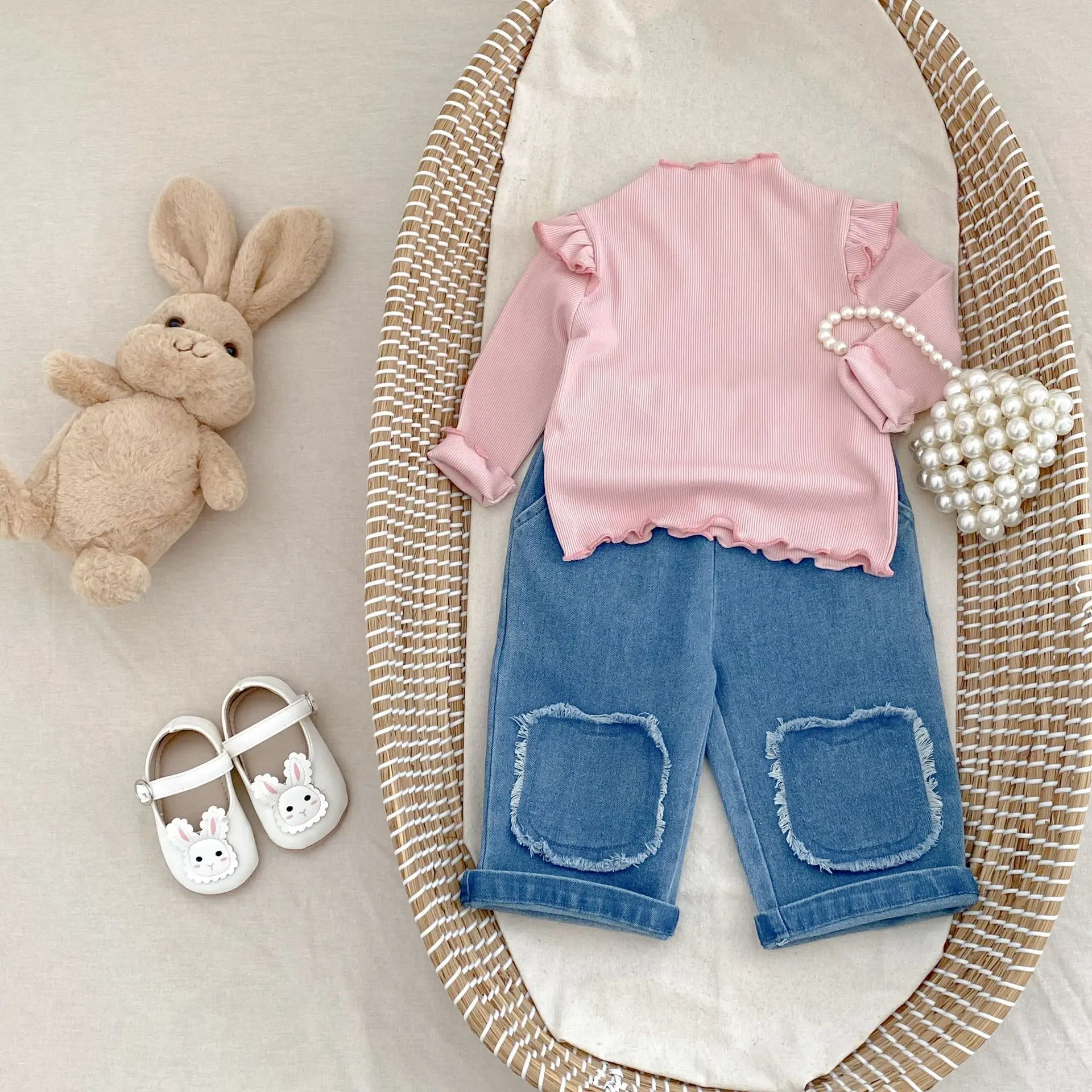 Description Picture 6 of item2025 Autumn New Baby Long Sleeve T Shirts Cotton Girls Cute Ribbed Bottoming Shirts Toddler Solid Versatile Tops Infant Clothes