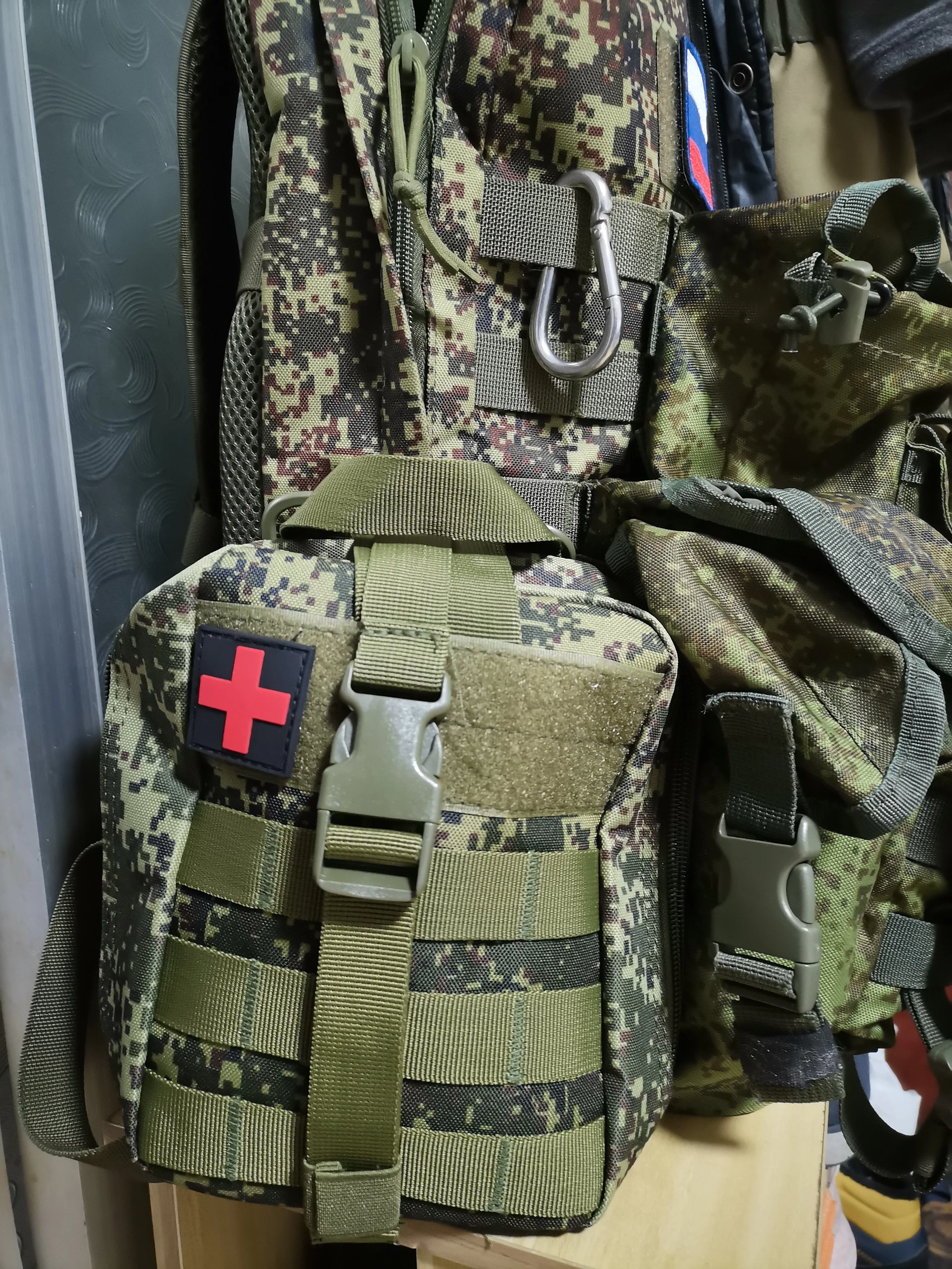 Russian Tactical AFAK Little Green Man Pouch EMR MOLLE Pouch EMR Medical Pouch 2