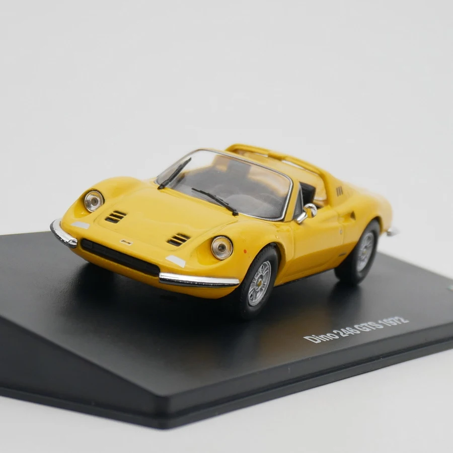 

Diecast Ixo 1:43 Dino 246 1972 Classic Nostalgic Alloy Convertible Coupe Yellow Car Model Collectible Toy Gift Souvenir Display