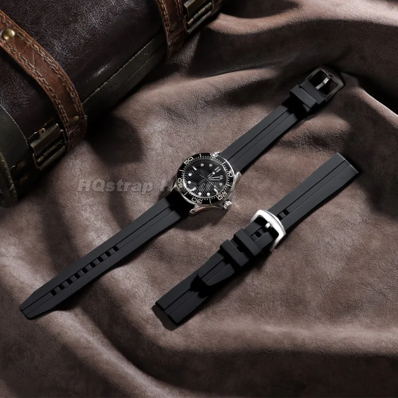 Premium Waterproof Silicone Sport Watch Strap - Soft Rubber Replacement Band for Ultimate Comfort