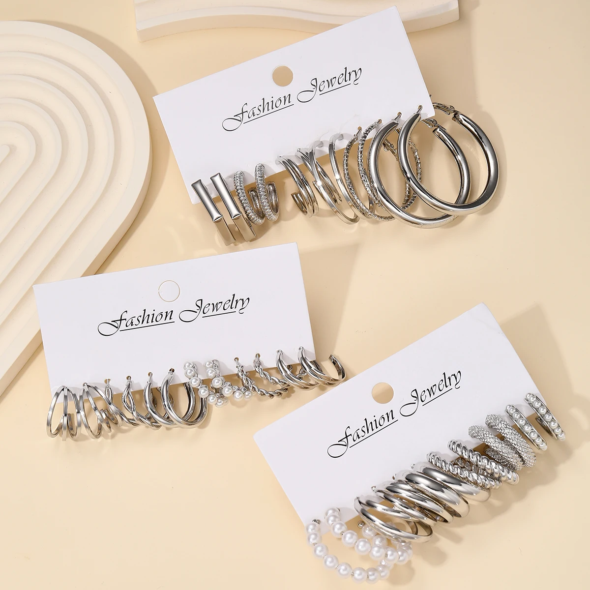 18 Pairs Silver Color Pearl Twist Hoop Earrings Set Vintage Metal Circle Geometric Earrings for Women 2024 Trendy Jewerly Gifts