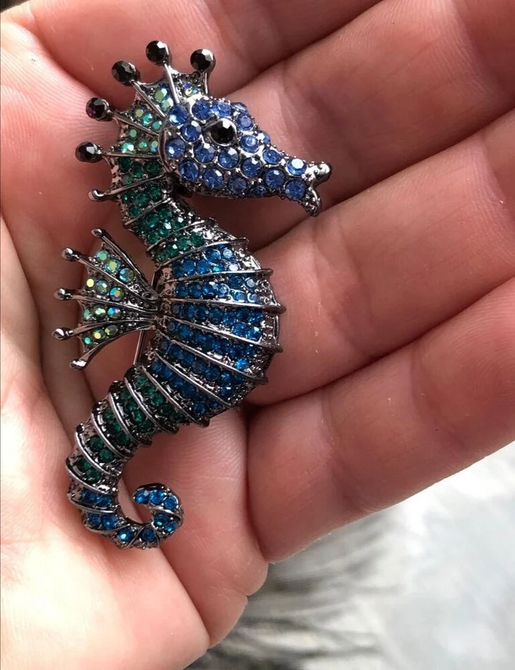 (ME-278)SILVER瑪瑙ブローチ(タツノオトシゴ)52×25×12mm ME-278)SILVER瑪瑙ブローチ(タツノオトシゴ)52×25×12mm