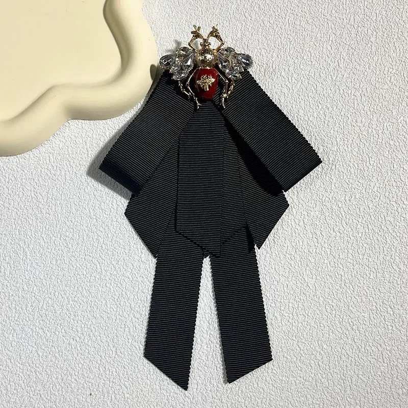 Korean Vintage Fabric Bow Tie Brooch Crystal Bee Pins College Style Uniform Shirt Collar Pin Fashion Women's Accessories Gift