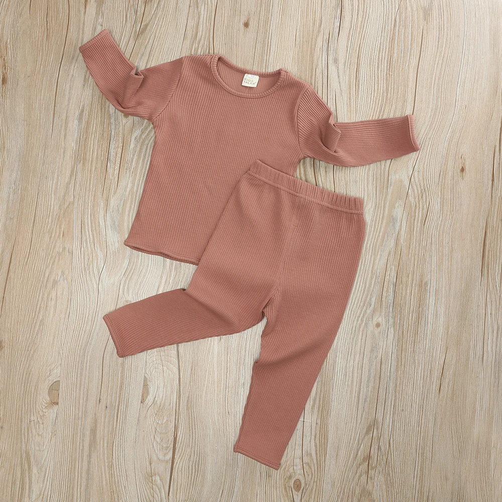 أطقم بيجامات حياكة مضلعة مخصصة للأطفال لشتاء  ملابس نوم قطنية للأطفال الأولاد والبنات ملابس نوم دافئة ملابس للرضع