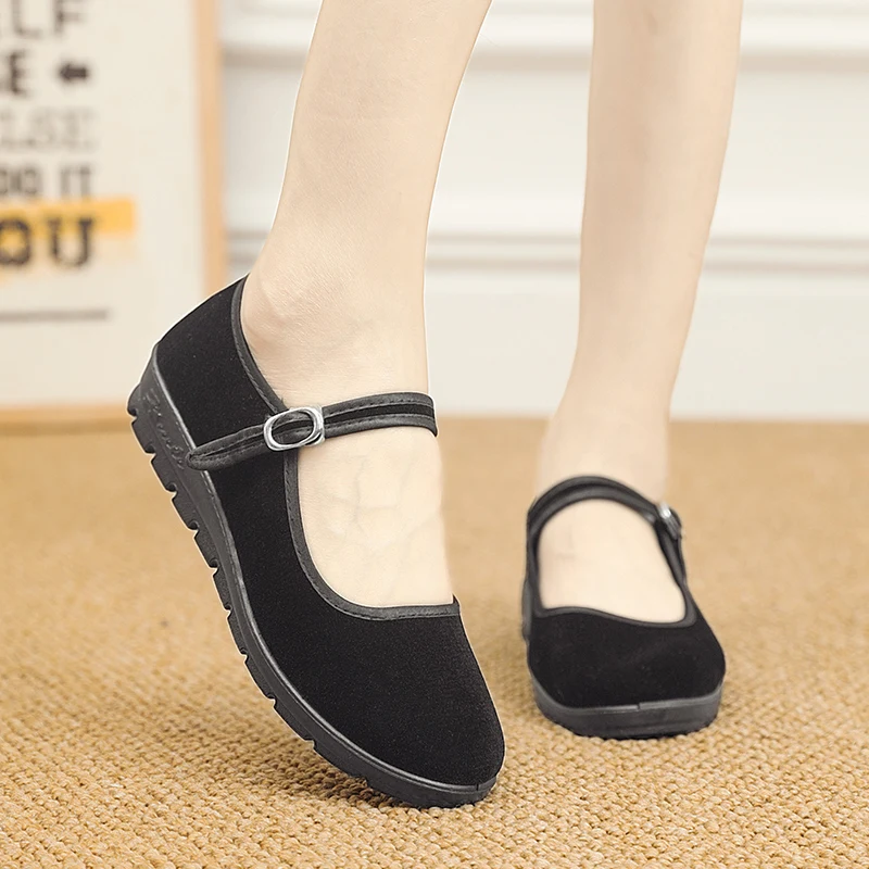 Tennis Shoes Women Designer Comfy Sneakers Breathable Slip-on Ladies Light Sport Shoes Fashion Female Walking Footwear