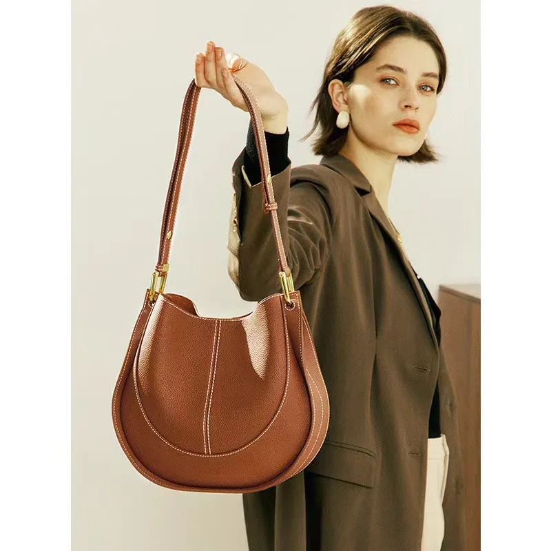 thumbnail image 1 of Bolso de cuero suave para mujer, doble capa de piel de vaca, ligero, de lujo, nueva moda, gran capacidad, un hombro tipo bandolera, 2024, 1 of 4