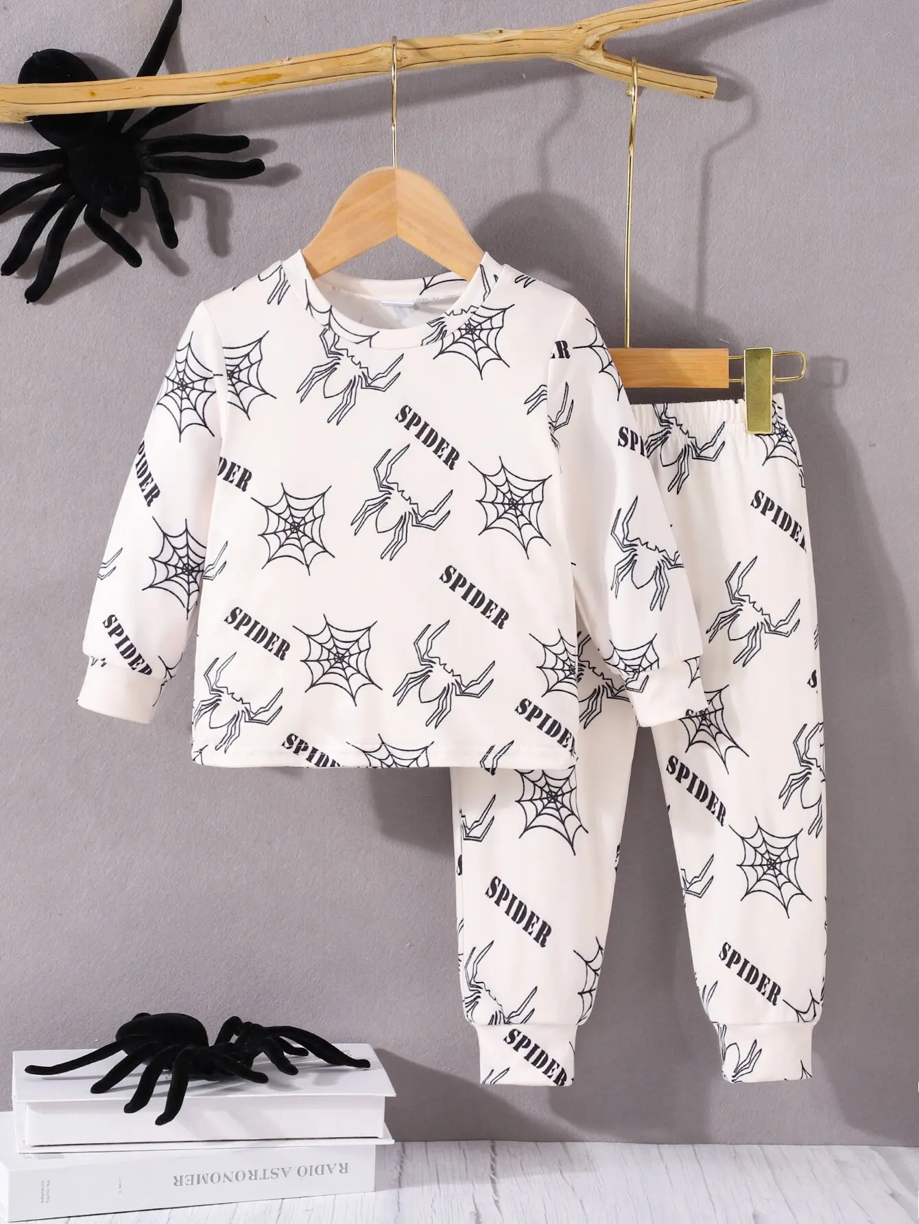 Ensemble Pyjama 2 Pièces Garçon Doux Et Confortable - Haut Manches Longues Et Pantalon - Tailles Bébé à Ado