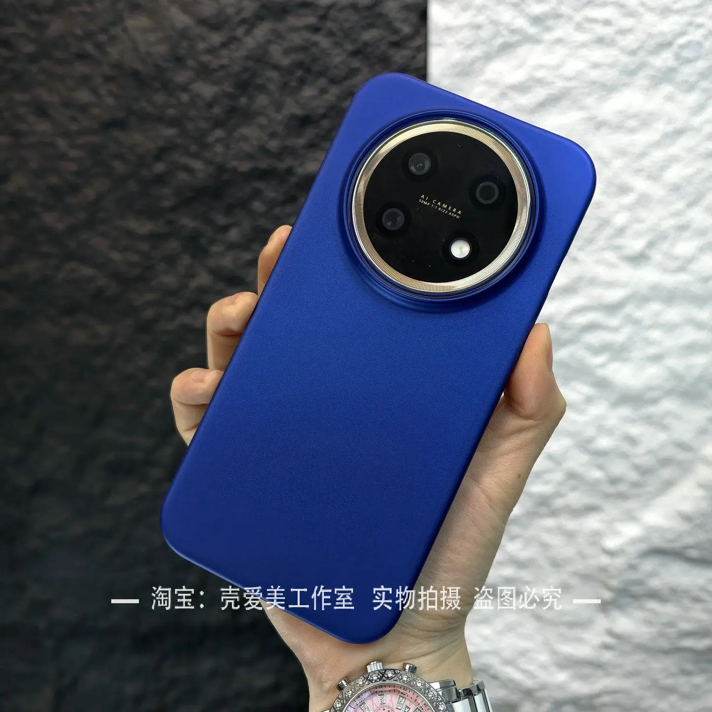 Sleek Matte Slim Protective Case - Fashionable Skin-Friendly Bumper Cover