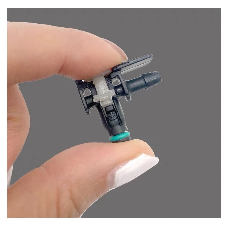 Diesel Injector Tube Diesel Common Rail Injector Nozzle Oil Return Joint T and L Type Tube Connector for Delphi