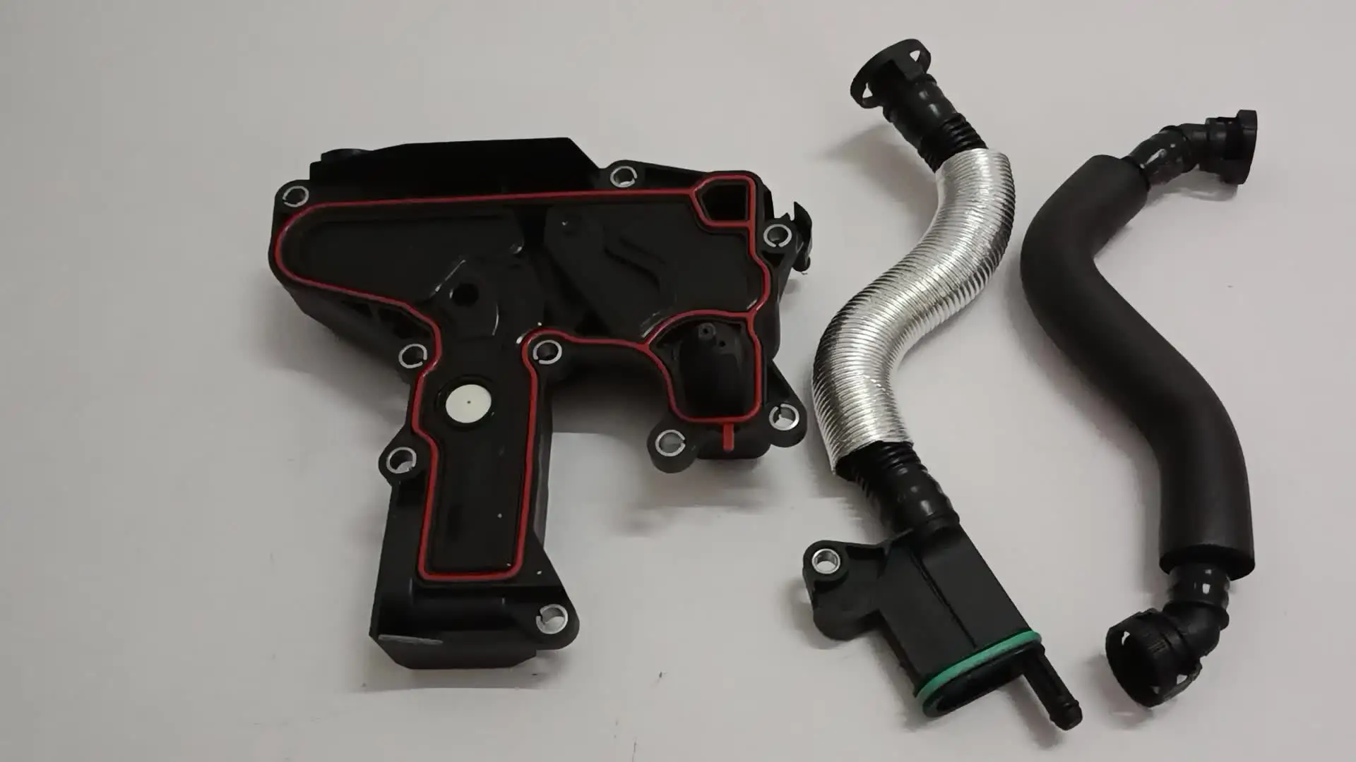 VW Audi 純正PCVバルブ ゴルフ TT A3 A4　06H103495 06H103495 VWゴルフ ジェッタ 1.8 2.0 TSI用 アウディTT A4 Q5用