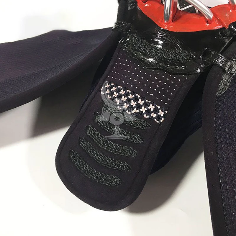 [3mm machine piercing artificial leather surface] Kendo protective gear, mask, and armor