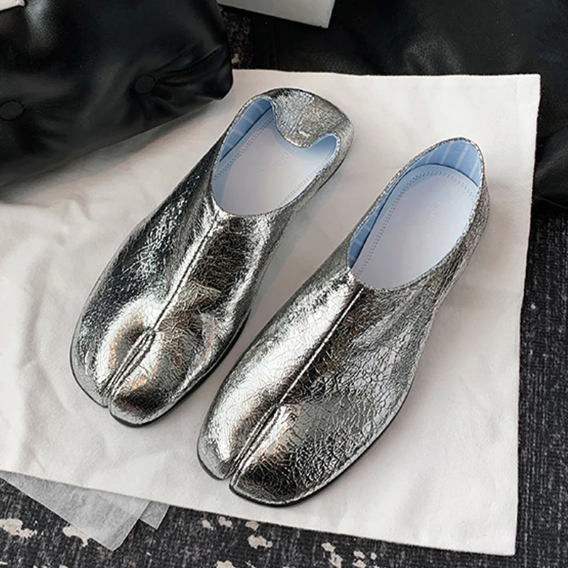 2023 Burst Silver Tabi Ninja Shoes Women Split Toe Flats