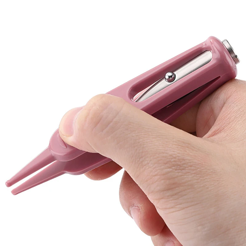 Nasal Tweezer Baby Dig Booger Clip Infants Clean Ear Nose Navel Safety Tweezers With LED Light