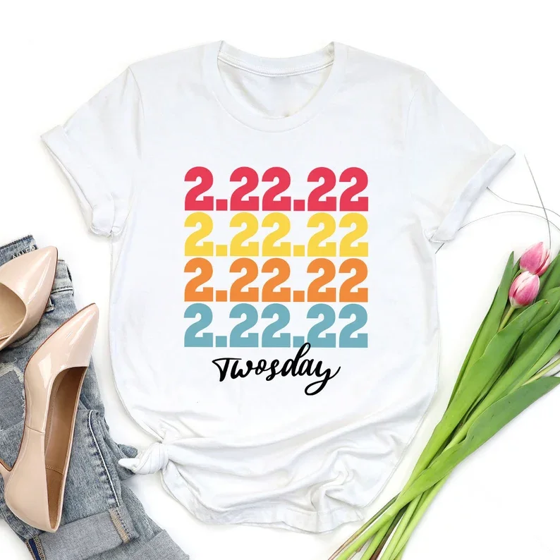 

Happy Twosday T-Shirt Tuesday February February 22nd 2022 Funny 222 Numbers, Tuesday 2-22-22 Twos-day 100% cotton Streetwear y2k