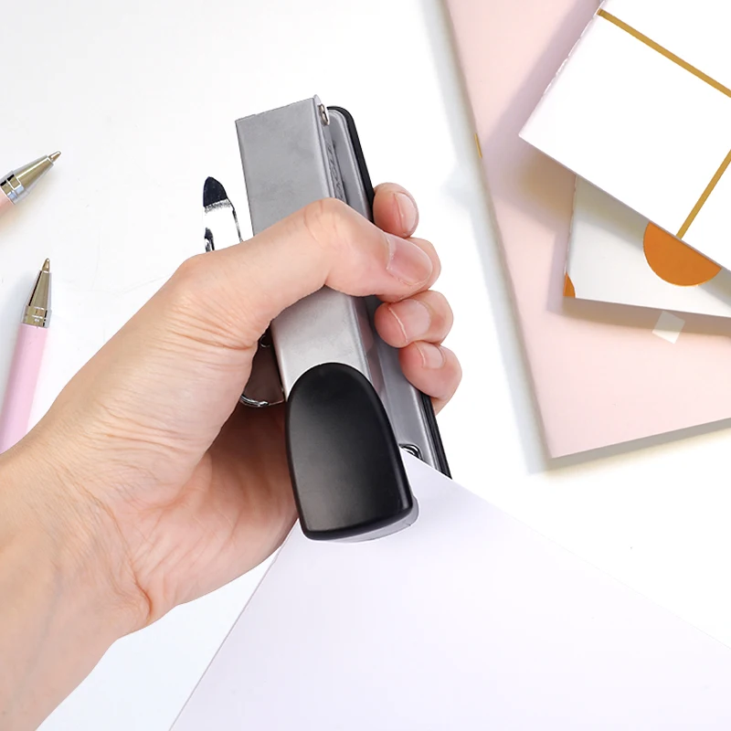 Desktop Stapler 1000 staples 20 sheets Built-in staple remover School office binding supplies