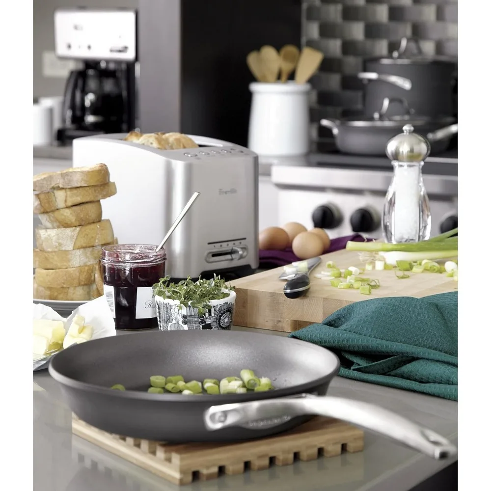 Die-Cast Smart Toaster 4 Slice BTA840XL, Brushed Stainless Steel 4