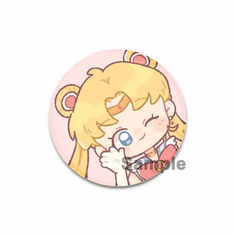 Badge Sailor Moon – Tsukino Usagi, Chibiusa, Minako, Rei, Makoto – Alliage 40x32mm – Pin's Collection