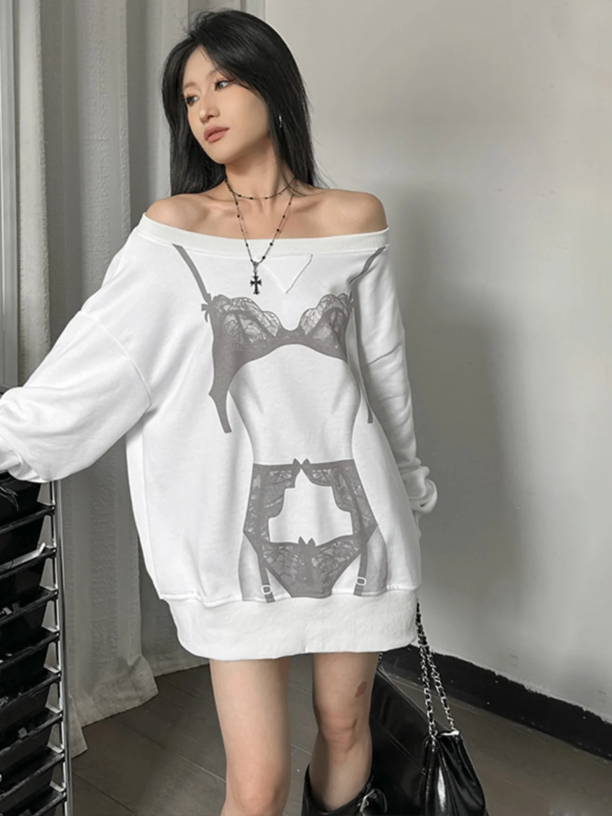 

Lazy Hot Bikini Autumn Loose Round Neck Sweater