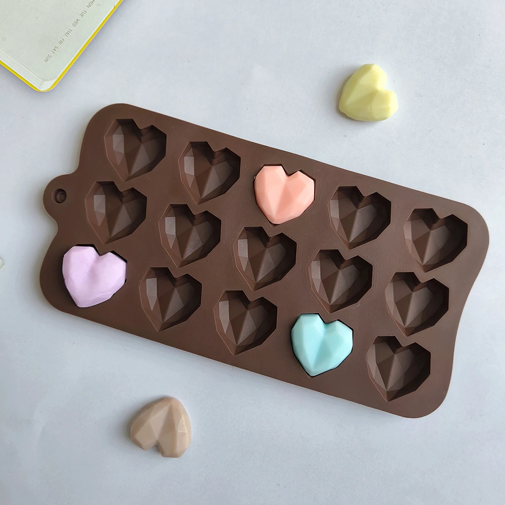 15-Cavity Diamond Heart Silicone Mold for Chocolate, Candy, Jelly, and Wax Crafting