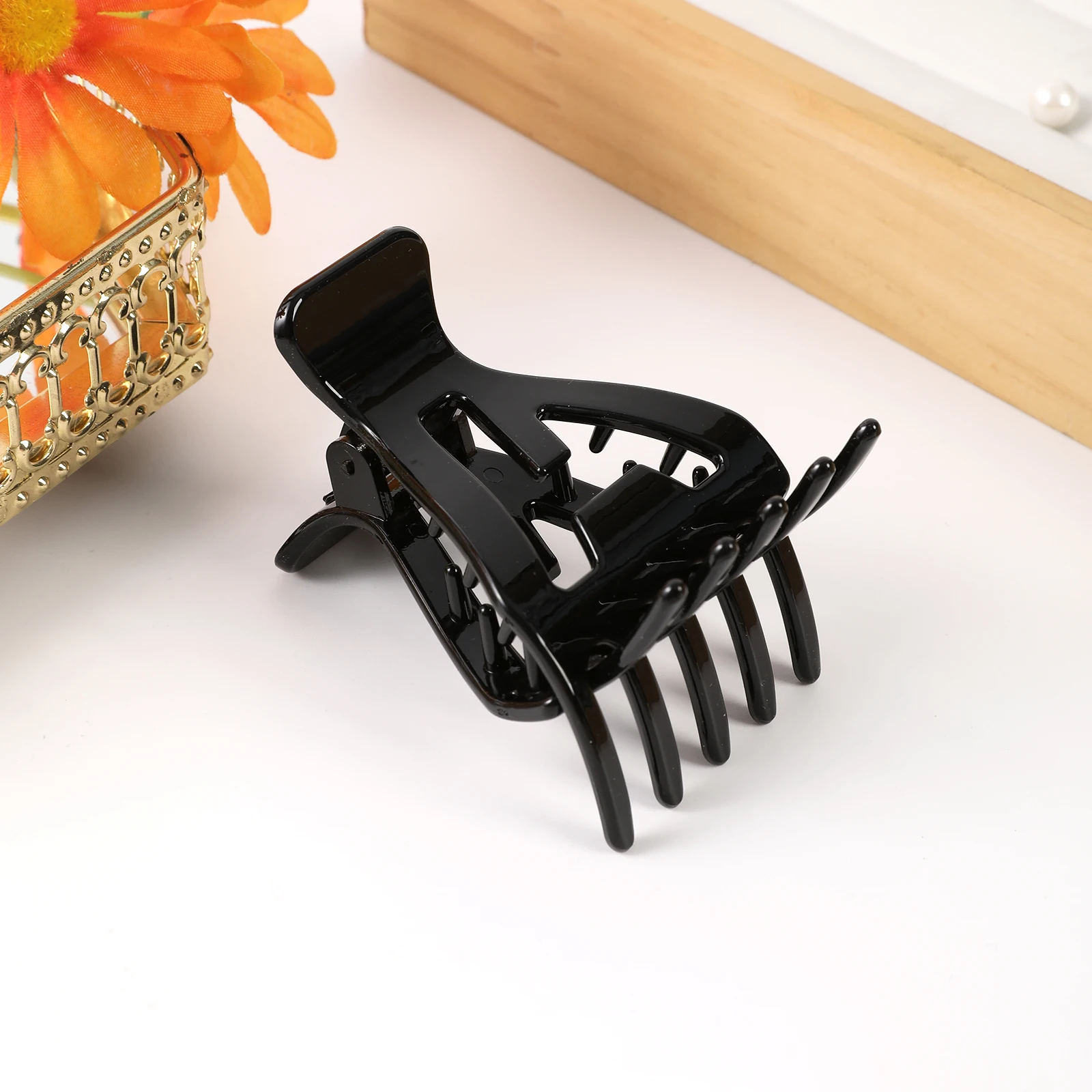 Korean Hollow Hairpin Hair Claw New For Thick Hair Fashion Ladies Headwear Hair Clip Claw Crabs Festival Gift Ponytail Hairpin