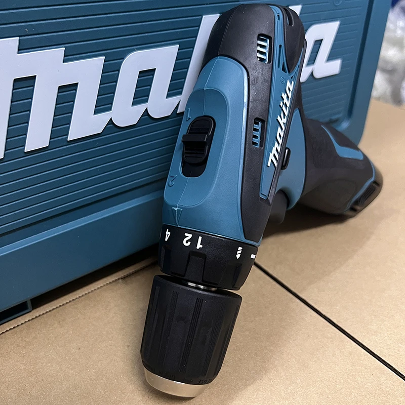 Makita - Perceuse visseuse Makita DF330DWE 10,8V Li-ion 2x1,3Ah avec coffret